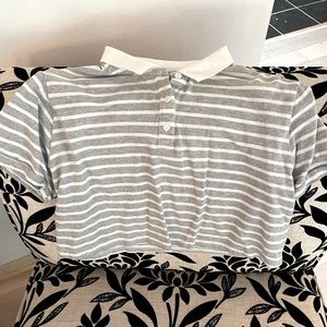 Wild fable top with collar and buttons